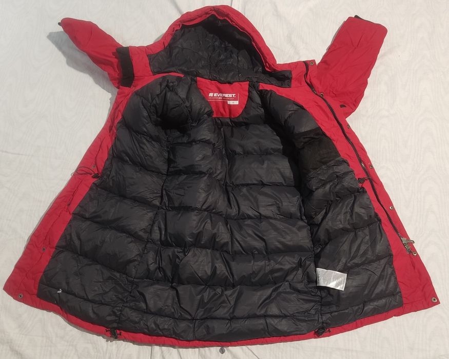 Geaca parka Everest mărime M dama căptușeală pene puf groasa iarna