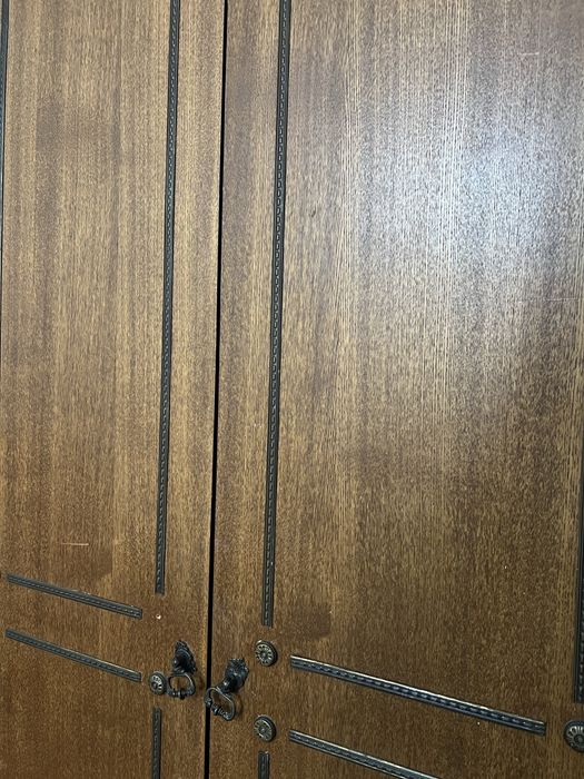 Шкаф очень крепкий 17000