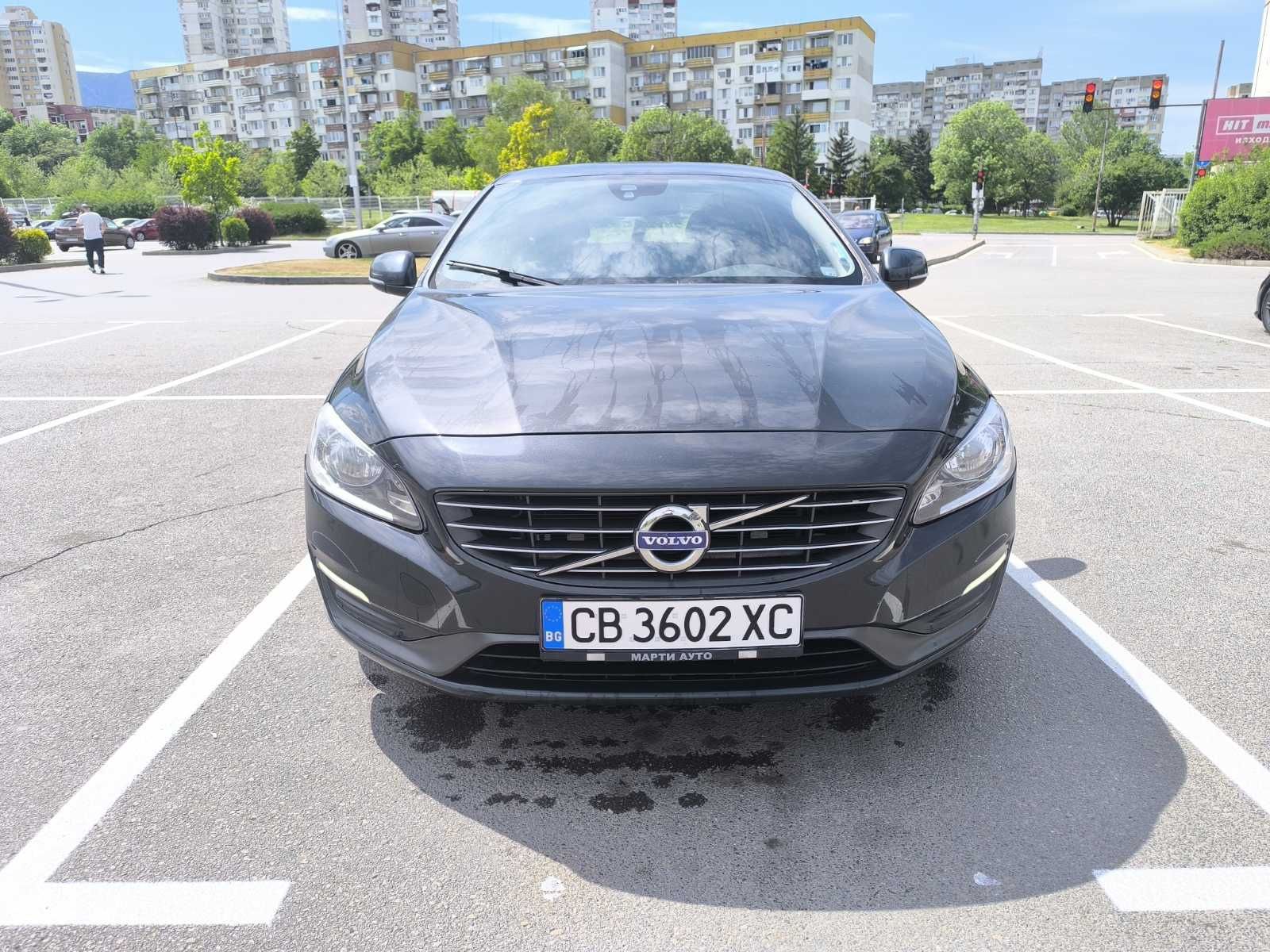 Лек автомобил Volvo V60 4x4