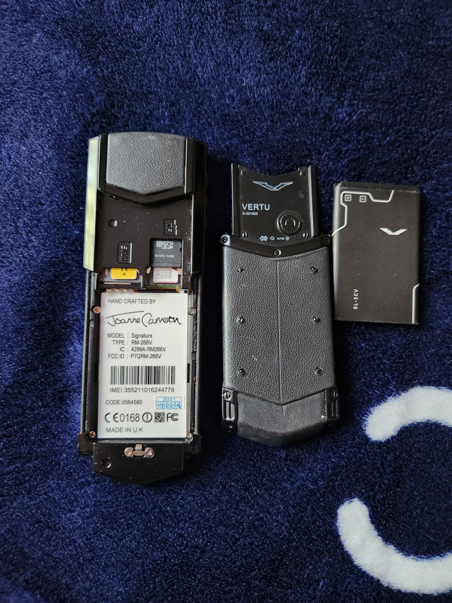 VERTU telefon pachti yengi