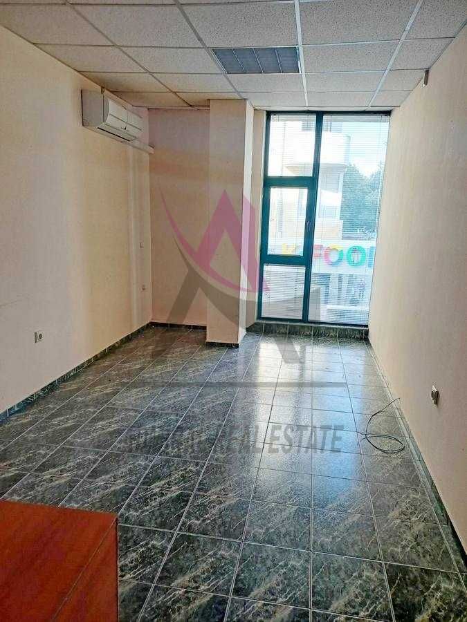 Дава се под наем Офис в Варна, Червен площад - 60 кв.м за 950 € - Снимка #1