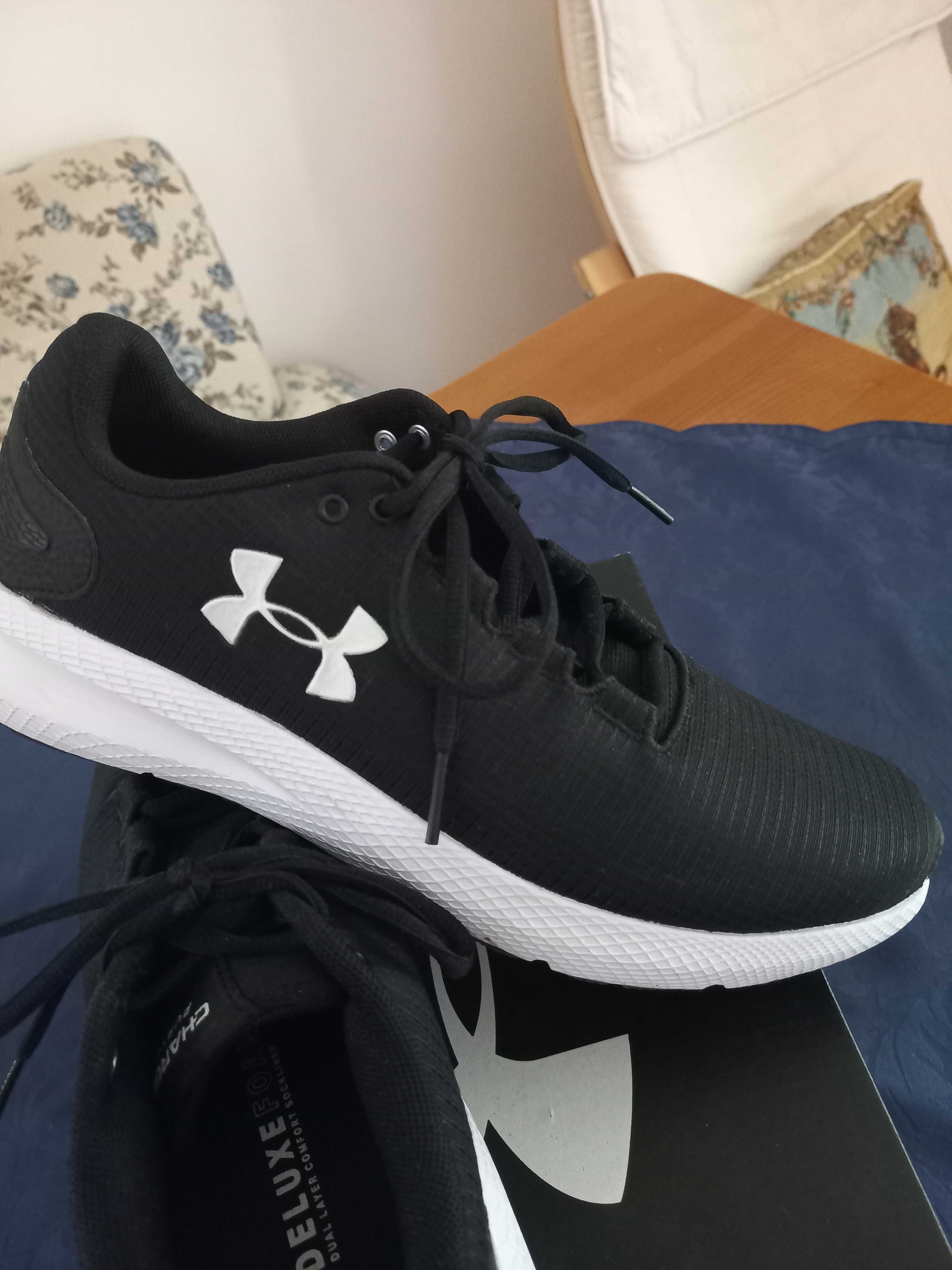 Продавам маратонки Under armor N 42