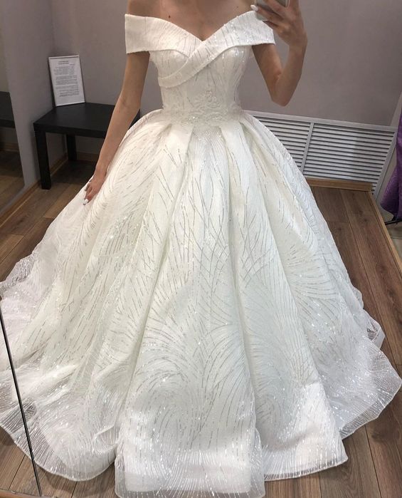 Продам свадебное платье. 80.0000 возможен торг небольшой