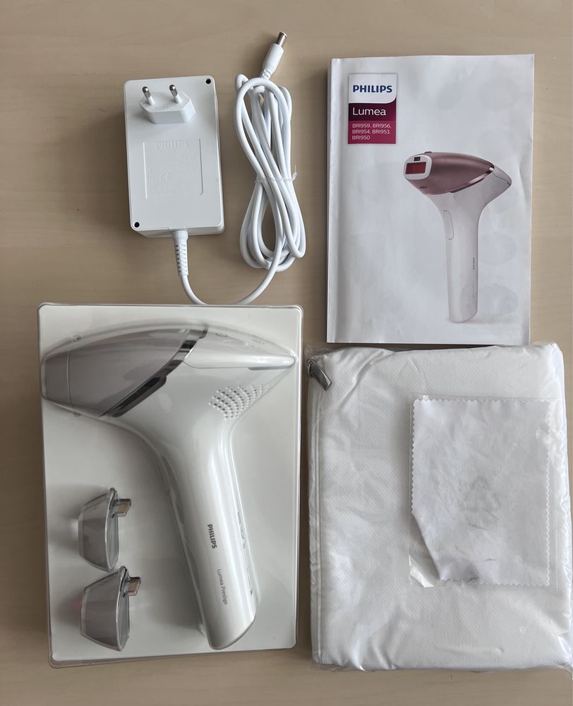 Epilator IPL Philips Lumea Prestige BRI953/00