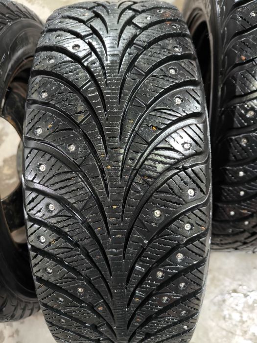 Продам комплект шин с дисками R16