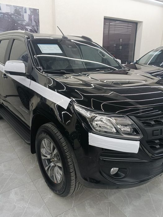 Продаётся  TRAILBLAZER 2021 года отличном состоянии пропан газ есть...