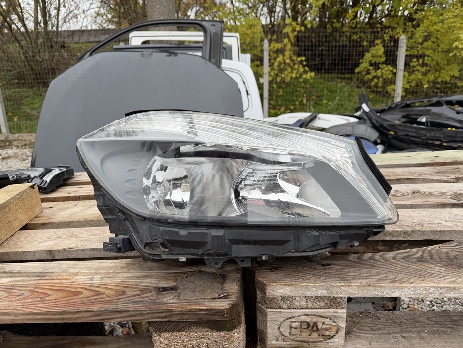 Фар Mercedes A Class W176