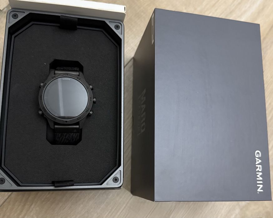 Garmin Marq Carbon Commander GEN 2