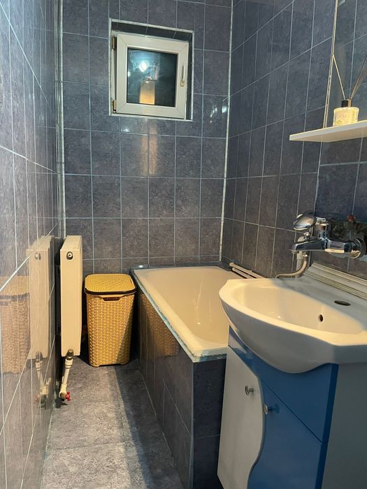 Inchiriez apartament 2 camere