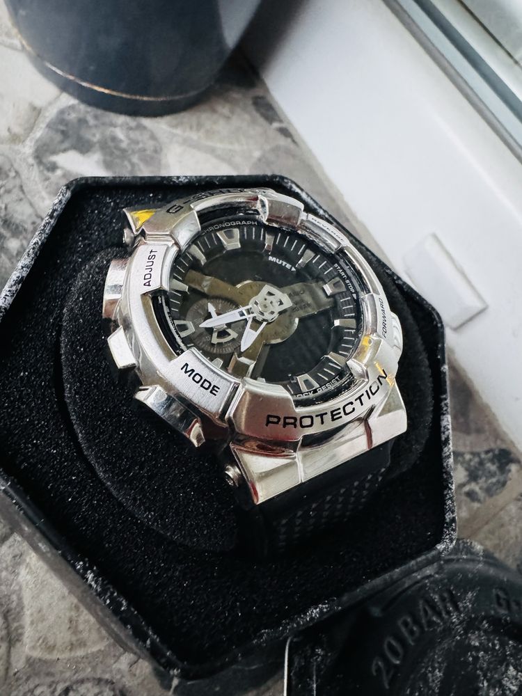 Часовник Casio G-SHOCK