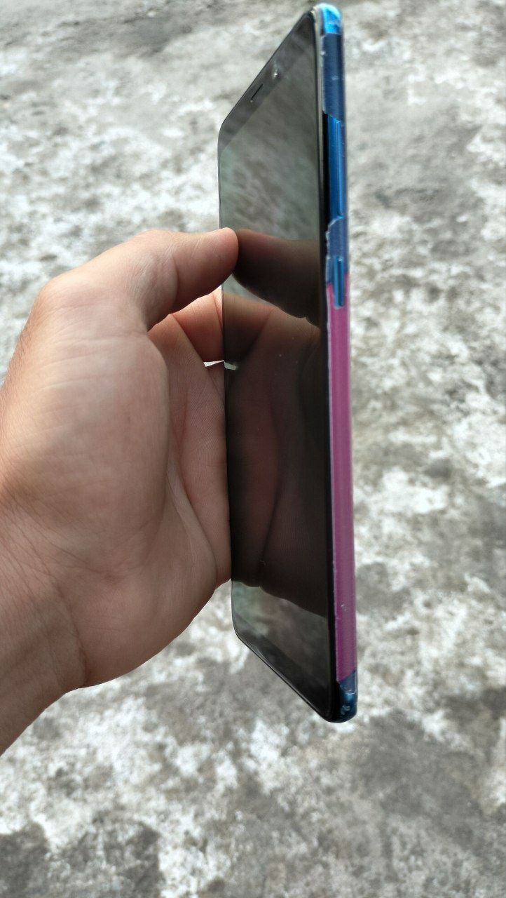 Galaxy A9 sotiladi.