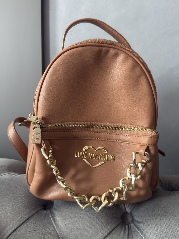 Раница Love Moschino