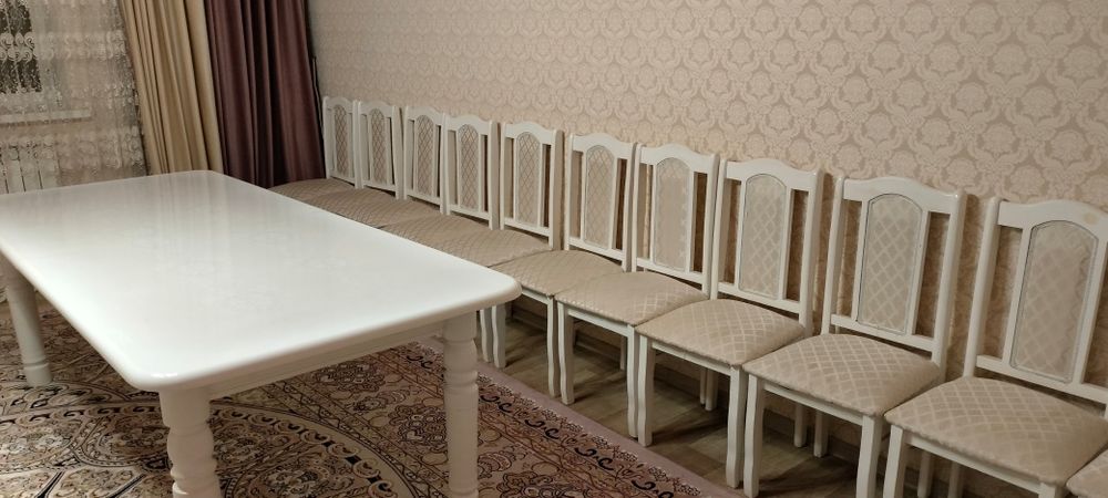 Продам стол со стульями б/у