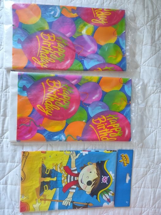 Скатерть детская полиэтилен (разноцветные)