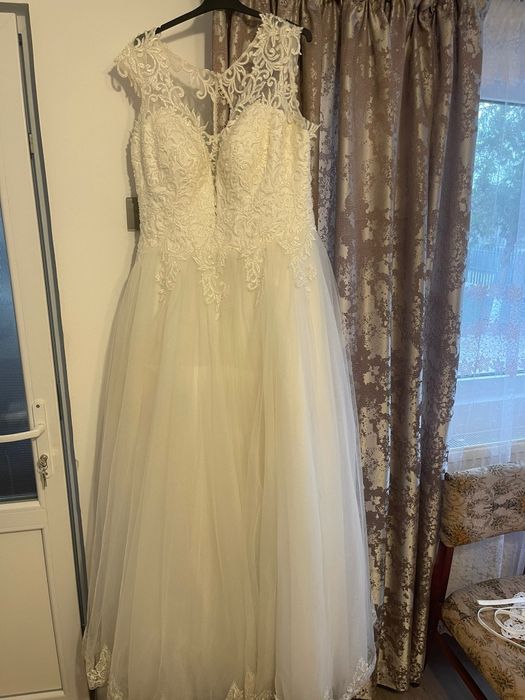Rochie mireasa marimea 52