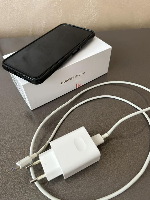 Huawei p40 lite перфектен