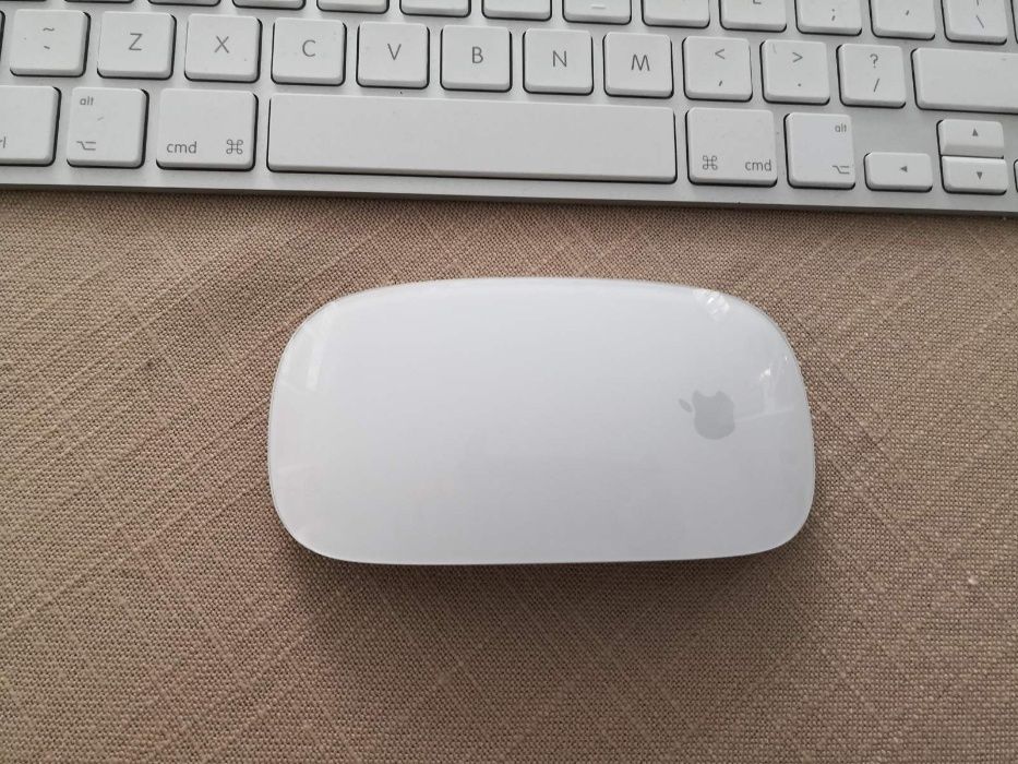 Apple Magic Wireless Bluetooth клавиатура БЕЗ МИШКАТА!!!