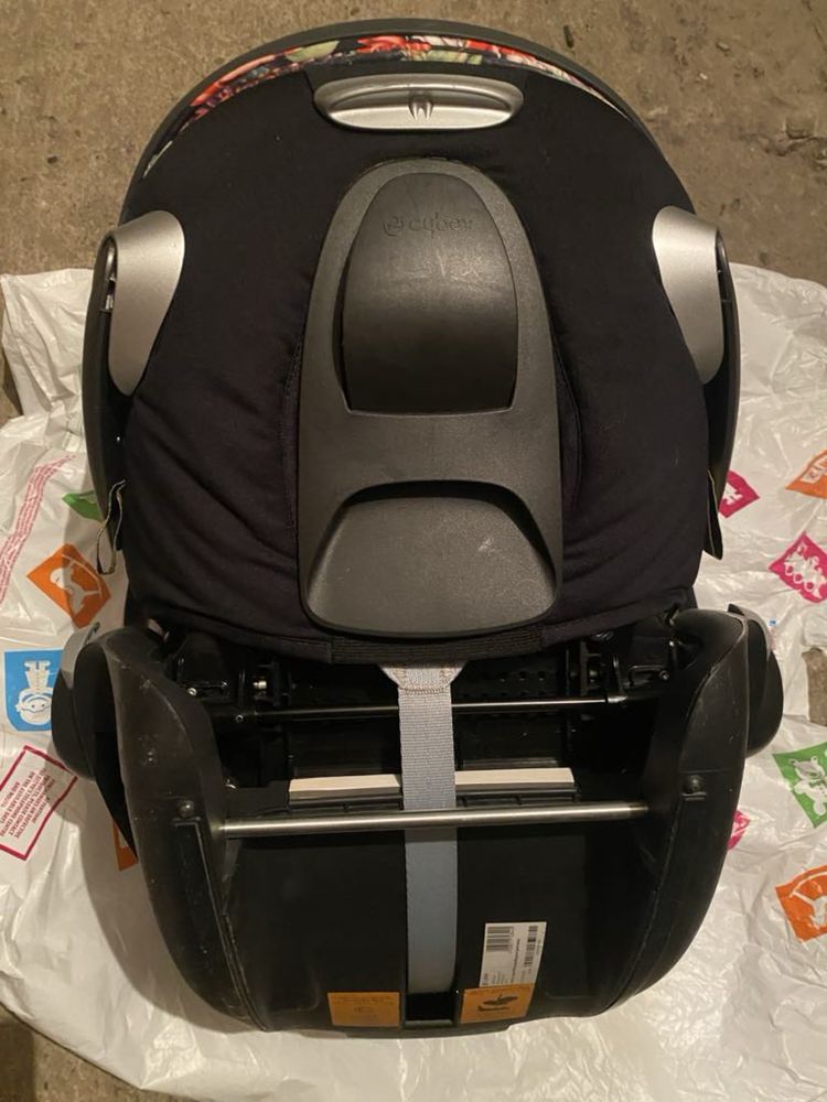 Cybex  Cloud Z i-size Spring Blossom