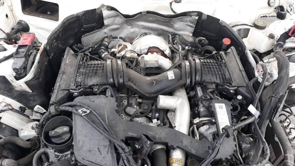 Accesorii motor Mercedes 3.0 litrii - diesel - V6 - 2015