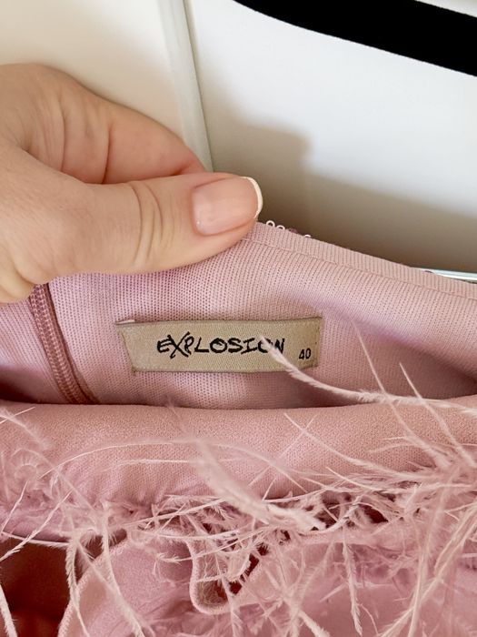 Рокля до коляното с пайети и пера, розова S