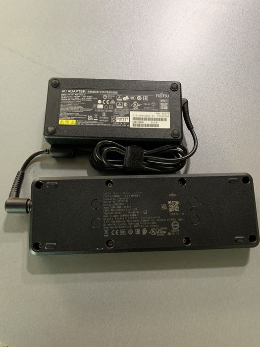 Fijitsu докинг станция