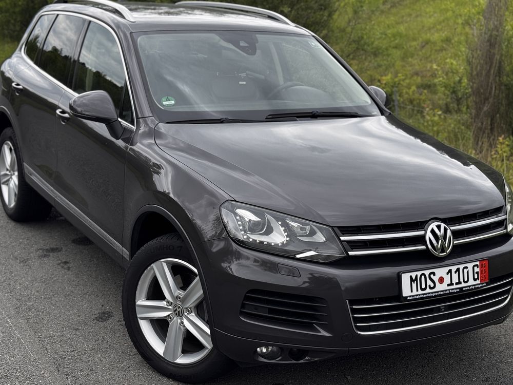 Volkswagen Touareg 4x4 diesel /Distronic / Line assist/Blid assist