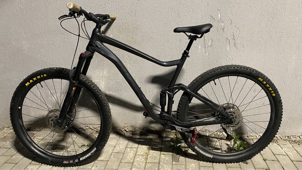 Giant Stance 29er 130mm Full suspension