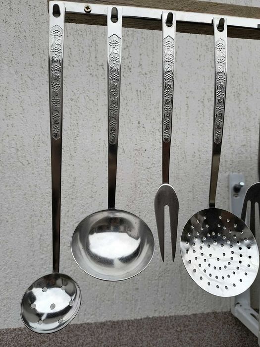 Кухненски прибори, кухненски комплект