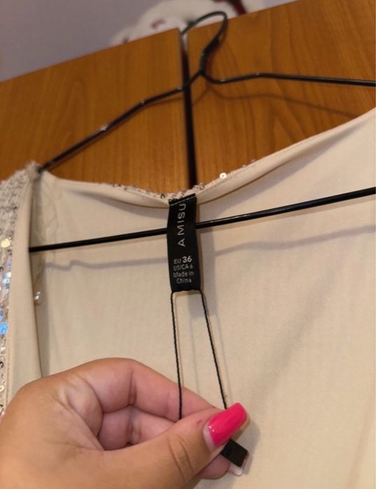 Vând salopetă petrecere