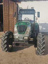 Traktor ELS 1004