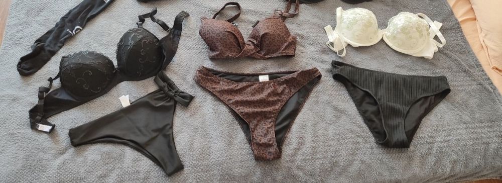 Дамски бански и сутиени