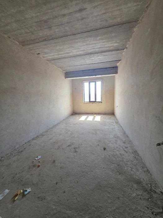 Продаётся 2х комн квартира на 3 этаже Ор-р  Файзобод мечеть