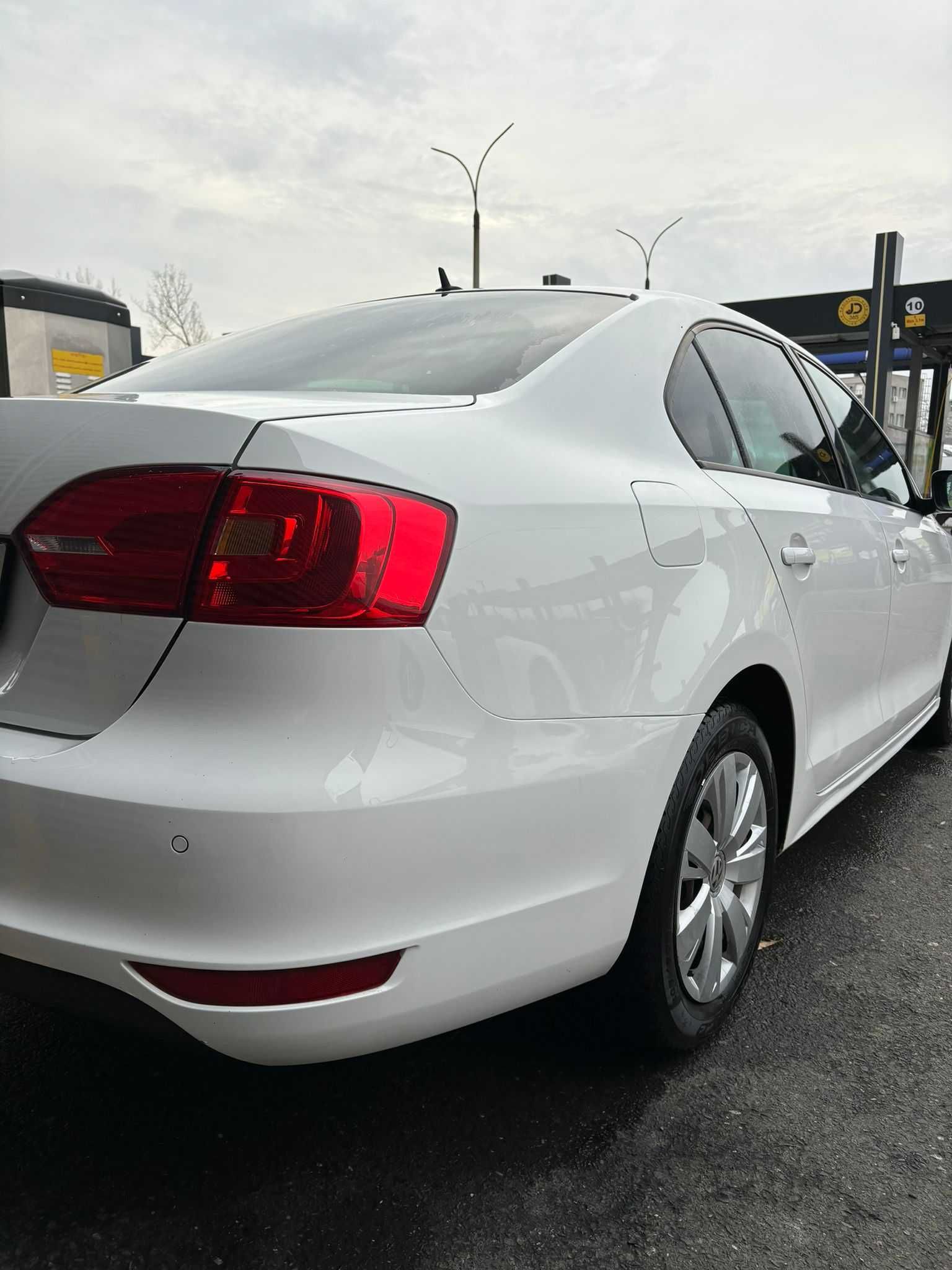 Volkswagen Jetta - Model 2012, Benzina, 150.000km , Pers.fizica