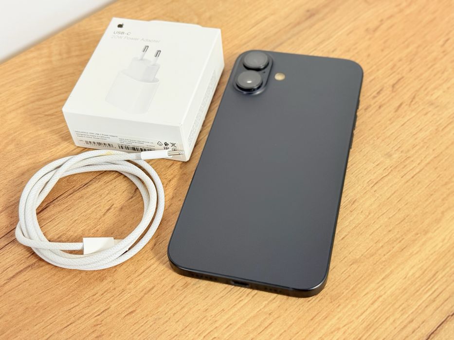 iPhone 16 Plus 256GB перфектен!!!
