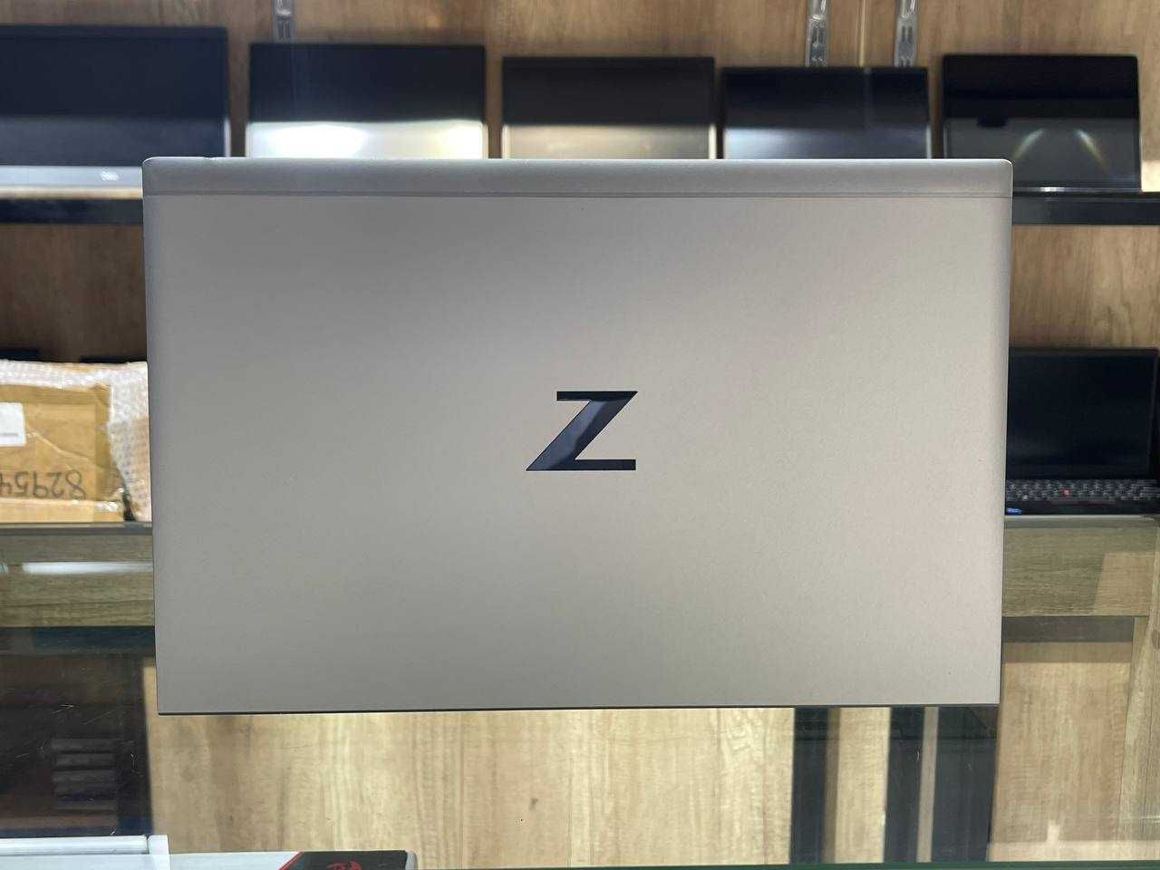 HP ZBook Firefly 15 G8 Core i7-1185G7 ram 16 ssd 256 Quadro T500 4gb