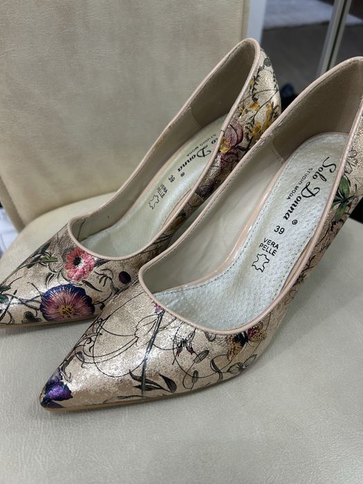 Pantofi din piele naturala