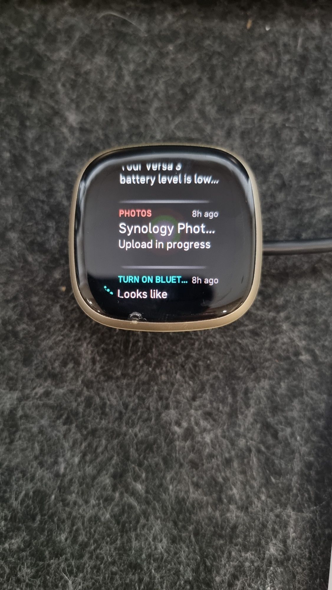 Fitbit Versa 3 самрт часовник
