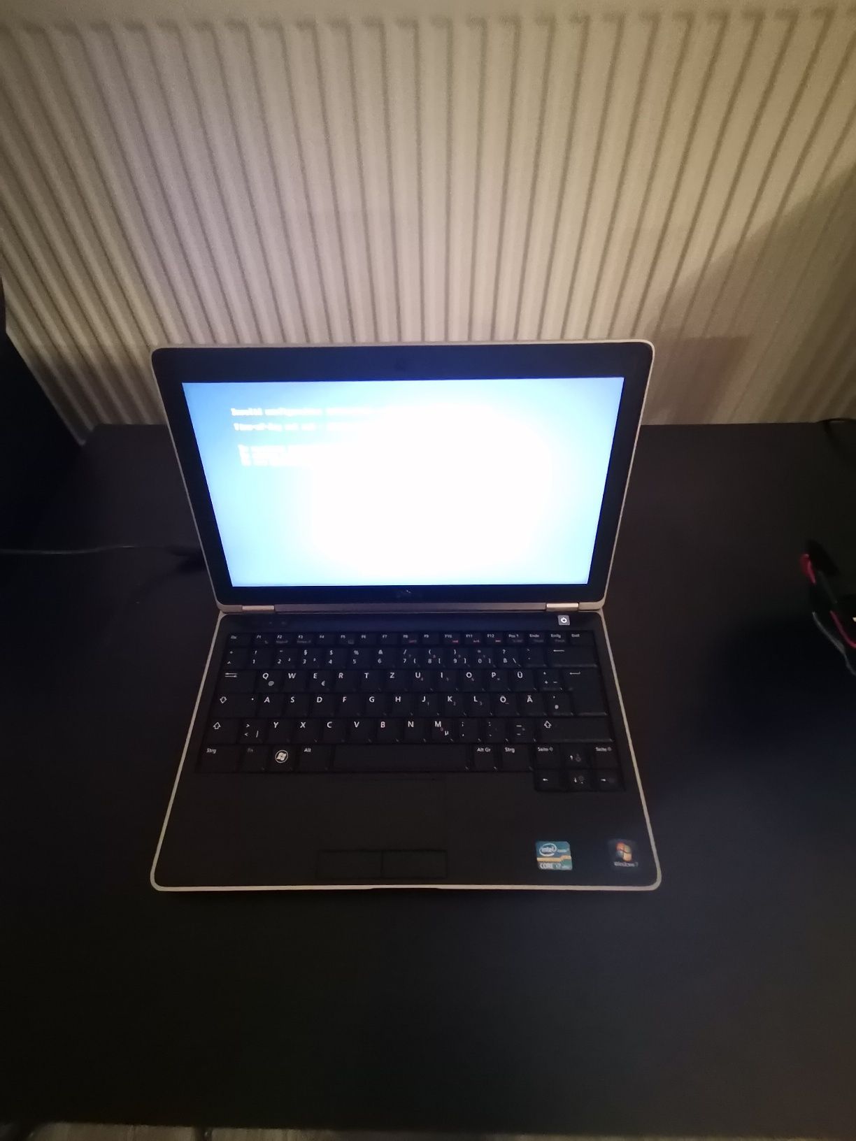 Leptop Dell Latitude e6220 i7 8Gb Ram