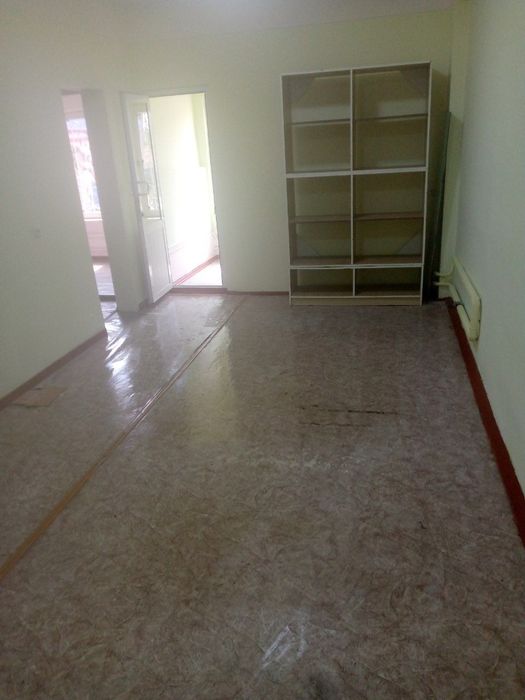 Uy sotiladi srochna maklermasman ozimizani kvartira ne jiloy