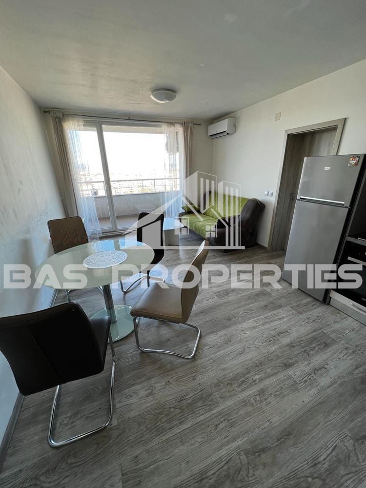 Дава се под наем Тристаен апартамент в София, Люлин 2 - 100 кв.м за 620 € - Снимка #1