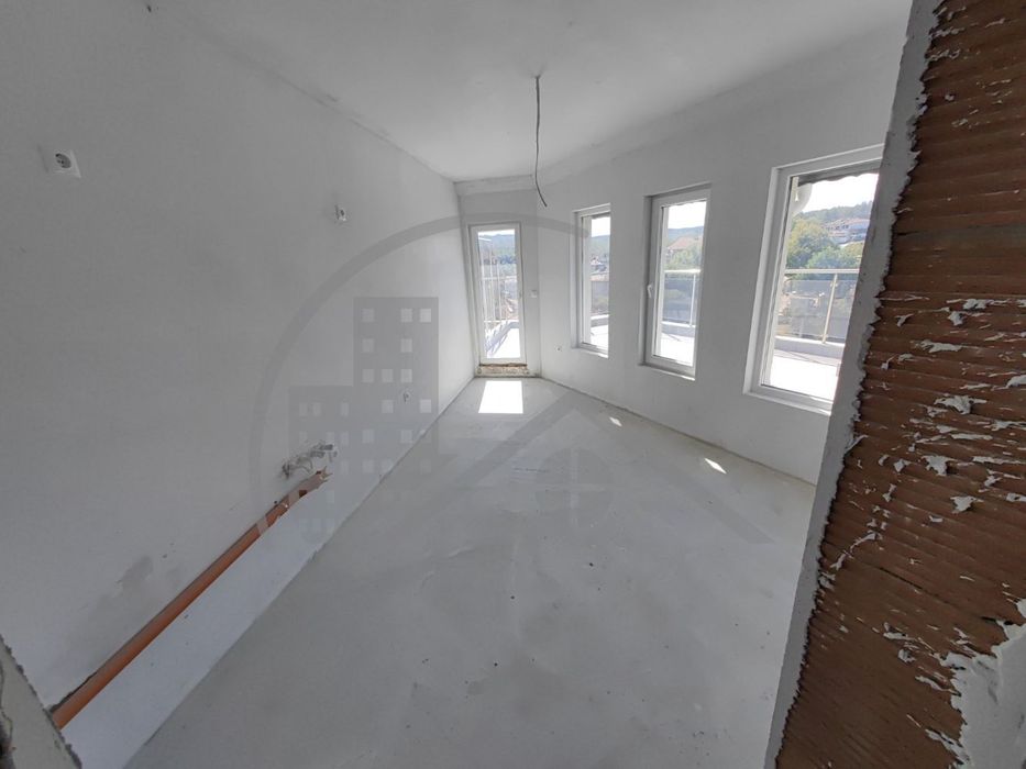 Продава се Двустаен апартамент в Варна, Аспарухово - 85 кв.м за 1189 €/кв.м - Снимка #1