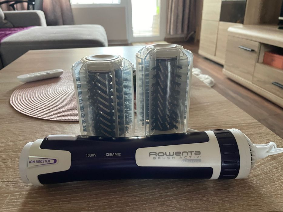 Сешоар Маша ROWENTA brush activ volume and shine