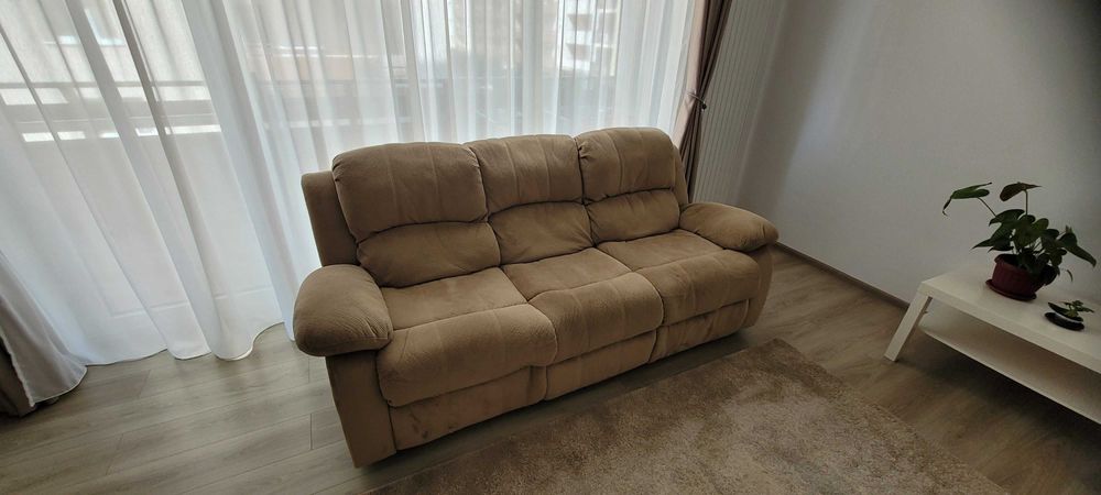 Vand canapea Mobexpert 3 locuri cu 2 reclinere
