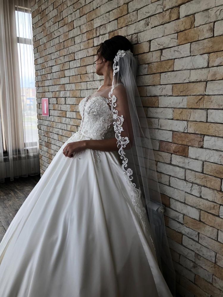 Свадкбное платье