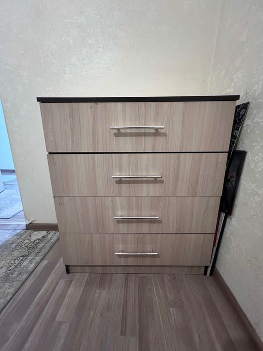 Комод. Мебель для спальни