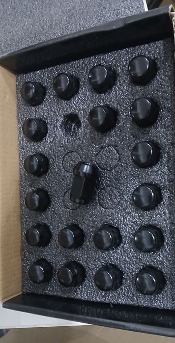 Set 20 piulite M12x1,5 negre