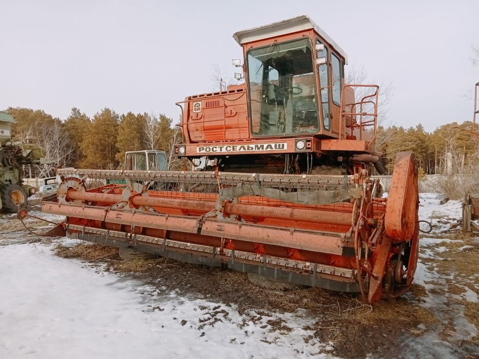 Комбайн Дон 1500!