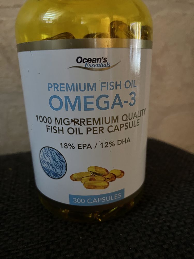 OMEGA 3 - Ocean's Essentials - 1000 mg 300 capsule sigilat Franta
