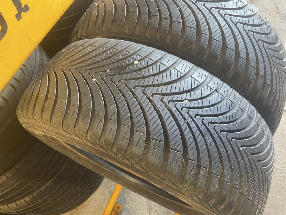 2бр. Kumho Solus 4S HA32 225/55/17, 7мм, ДОТ 2021