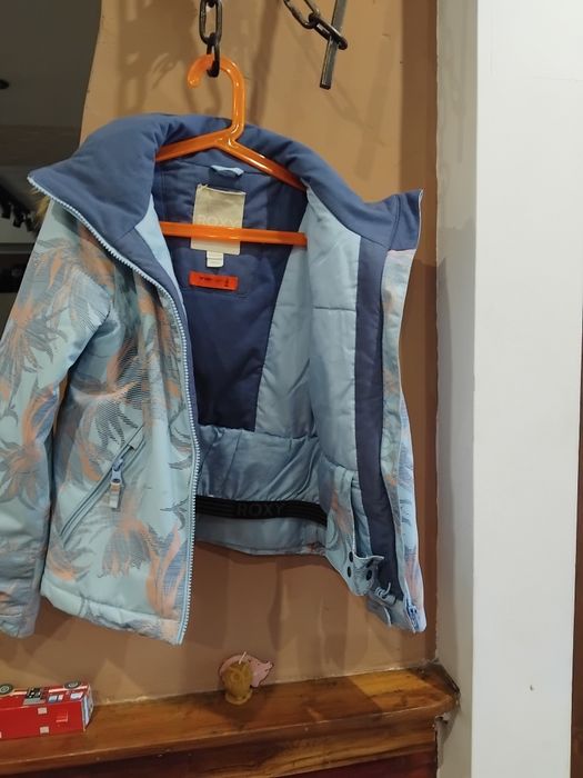 Ски екип Roxy за 8 г.